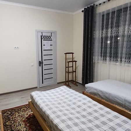 Tuenduek Guest House, Karakol Rom bilde